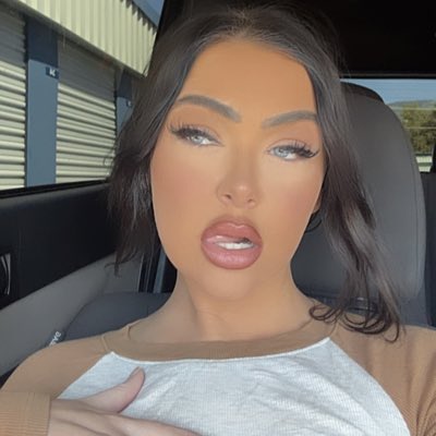 Velizabeth00's tweet photo. #NewProfilePic https://t.co/2RPm31AY1A
