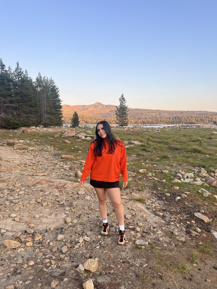 solemarieee's tweet photo. 🏔️ https://t.co/8ffSSDA2x0