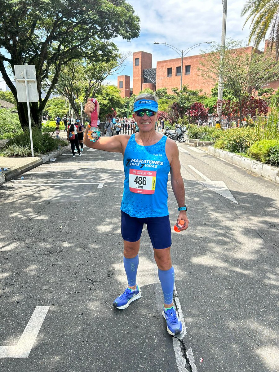 Jaime Villanueva 🇨🇴 (@jaimevillan_) on Twitter photo #AquiYaSeCorrio
Finalmente luego de un largo proceso de recuperación logramos de nuevo los míticos 42k 195mts
<a href="/MaratonMedellin/">Maratón Medellín</a>
<a href="/yoelegicorrer1/">#Yoelegícorrer</a>
<a href="/Aca_Runners/">ProyectoAcáEntreRunners</a>
<a href="/ManicomioRunner/">Manicomio Runner \m/ 🤪 \m/</a>
<a href="/aida_tabla/">Aida Tabla 😃🏃♀️💖</a> <a href="/Crisita20/">Cris Lepe</a> <a href="/domelyAmaro/">Miss Pole 🍒</a> <a href="/PpValdesS/">Pepe Valdes</a> <a href="/eselpirer/">EsDonPetter</a> <a href="/indraarenaes1/">ARENA *🦋*</a> <a href="/Juanma_ak/">Juan Manuel</a> <a href="/azukar04/">Azucena</a> #AquiYaSeCorrio
Finalmente luego de un largo proceso de recuperación logramos de nuevo los míticos 42k 195mts
<a href="/MaratonMedellin/">Maratón Medellín</a>
<a href="/yoelegicorrer1/">#Yoelegícorrer</a>
<a href="/Aca_Runners/">ProyectoAcáEntreRunners</a>
<a href="/ManicomioRunner/">Manicomio Runner \m/ 🤪 \m/</a>
<a href="/aida_tabla/">Aida Tabla 😃🏃♀️💖</a> <a href="/Crisita20/">Cris Lepe</a> <a href="/domelyAmaro/">Miss Pole 🍒</a> <a href="/PpValdesS/">Pepe Valdes</a> <a href="/eselpirer/">EsDonPetter</a> <a href="/indraarenaes1/">ARENA *🦋*</a> <a href="/Juanma_ak/">Juan Manuel</a> <a href="/azukar04/">Azucena</a>
