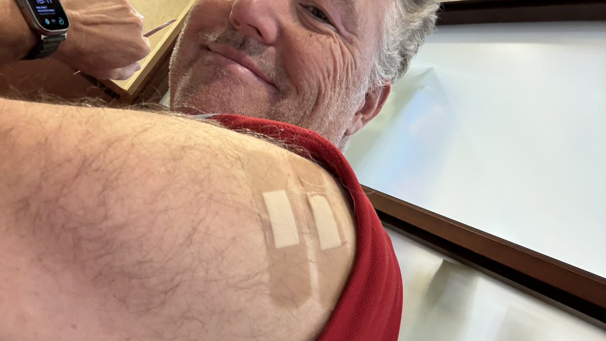 ahughan's tweet photo. Twofer #covid #vaccines #flu https://t.co/Js3oz1gSzw