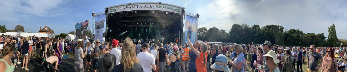 Linda Hull 🙋🏻‍♀️🧡 💙 tweet media