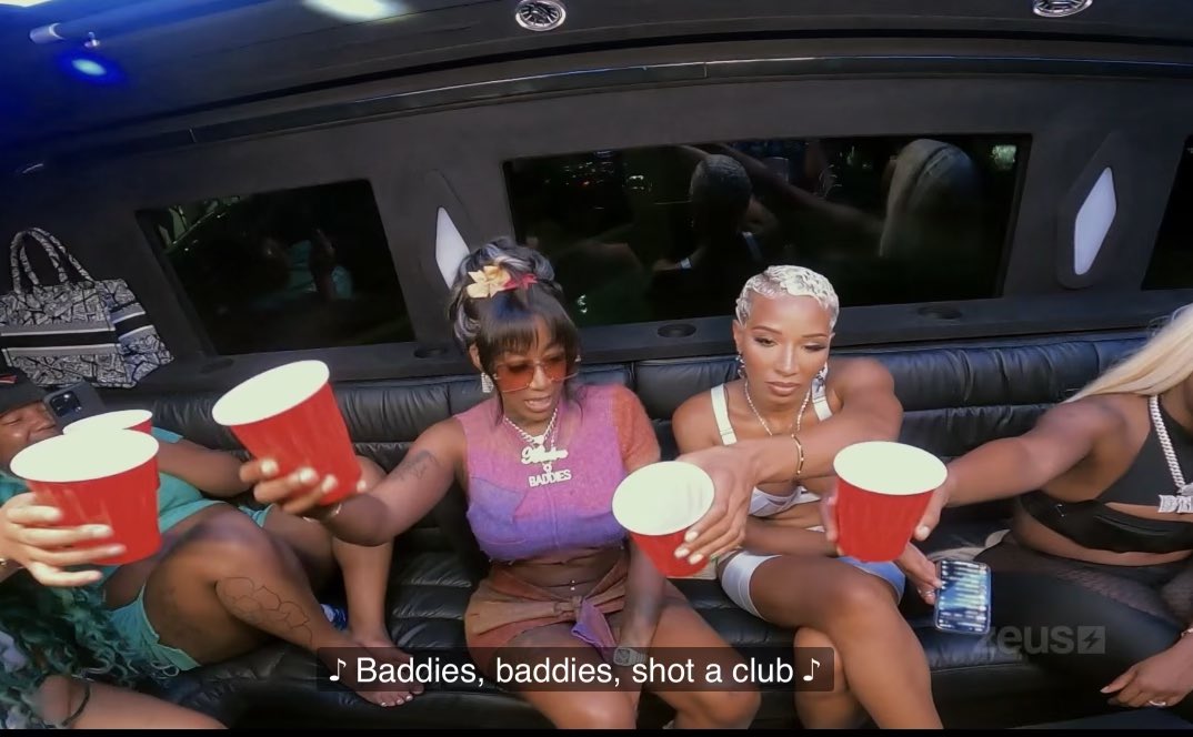 They need to fix this caption😭