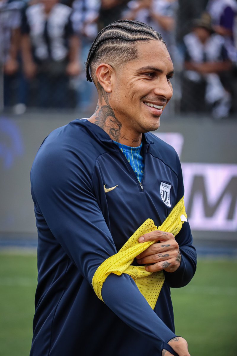 Paolo Guerrero 💙