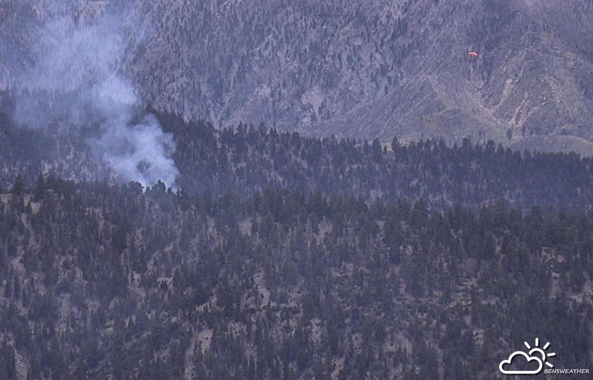 bensweather's tweet image. #SnowFire Update... Fire Is Holding At 1 Acre. Helicopters are making water drops, and ground troops are on the scene (smokejumpers). The Raywood Fire (another Fire Of The 3) is in mop-up.