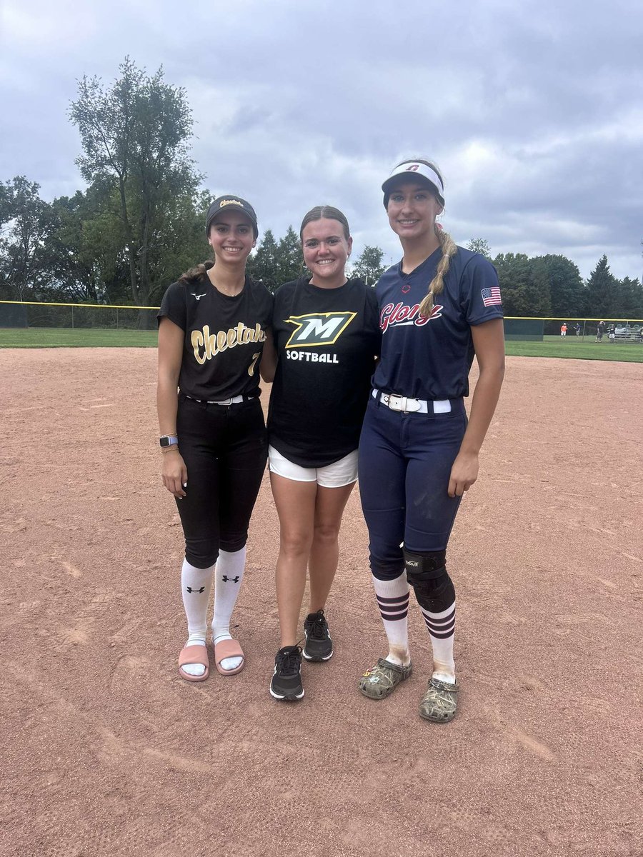 I had a great time yesterday at Mcdaniel! I loved meeting my future teammate <a href="/kaintoch2025/">Sophie Kaintoch</a> and my future coach <a href="/JessZavolta/">Jessica Zavolta</a>. I cant wait for the future 💛💚 <a href="/McDaniel_SB/">McDaniel College Softball</a> <a href="/NJCheetahsGonz/">NJ Cheetahs Gonzalez</a>