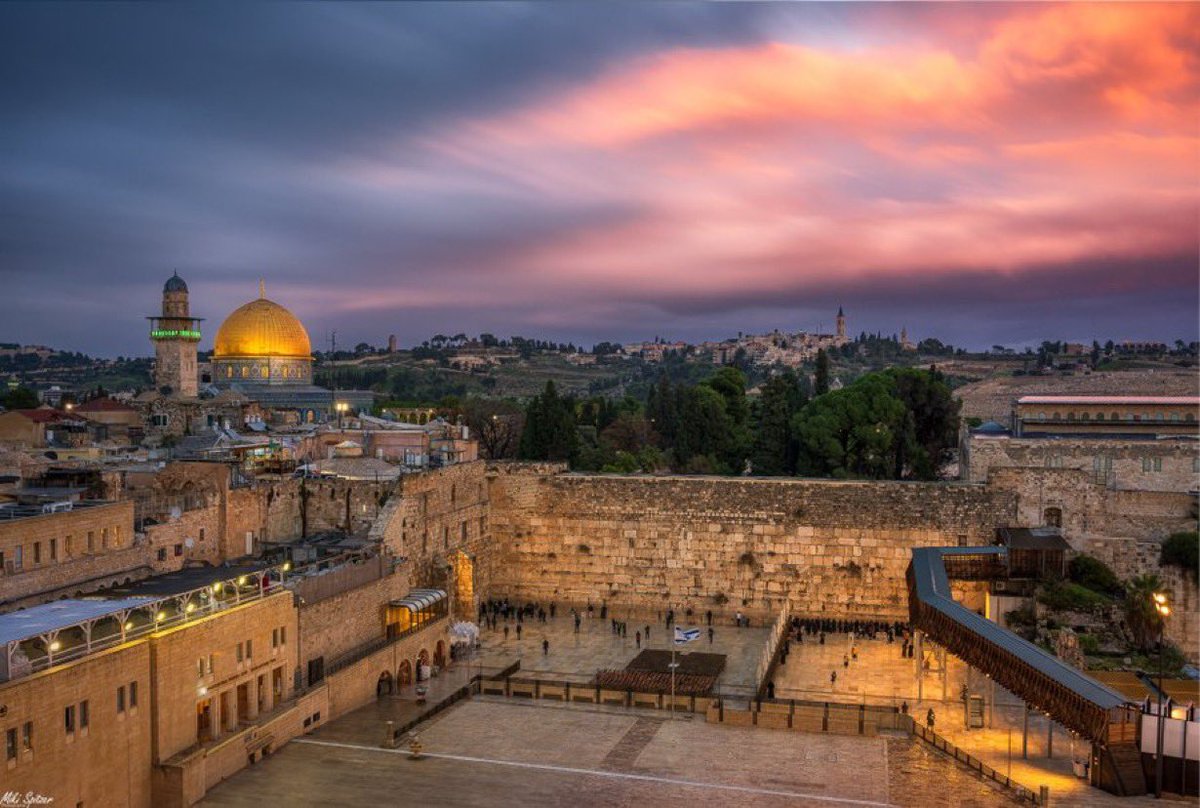Today has been one of the most difficult days since October 7th.

Our entire nation grieves with the families of the hostages brutally executed by Hamas terrorists.

We deeply thank each and every one of you who has stood in unwavering solidarity with our nation.

Thank you for
