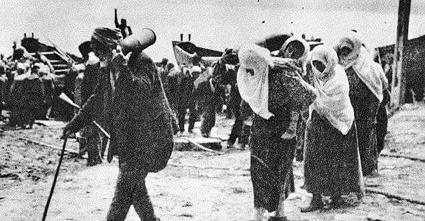 Bu sayfalara herkes dikkat etsin!!Ortalığı karıştırmaya çalışıyor!!

Mustafa Kemal’in silah arkadaşları olan TÜRK KADINLARININ tamamı çarşaflıydı…  

TÜRK ORDUSU dün de bugün de bizimdir!! Başı açık kapalı farketmez bu VATAN için mücadele eden herkes bizim başımızın üstündedir…