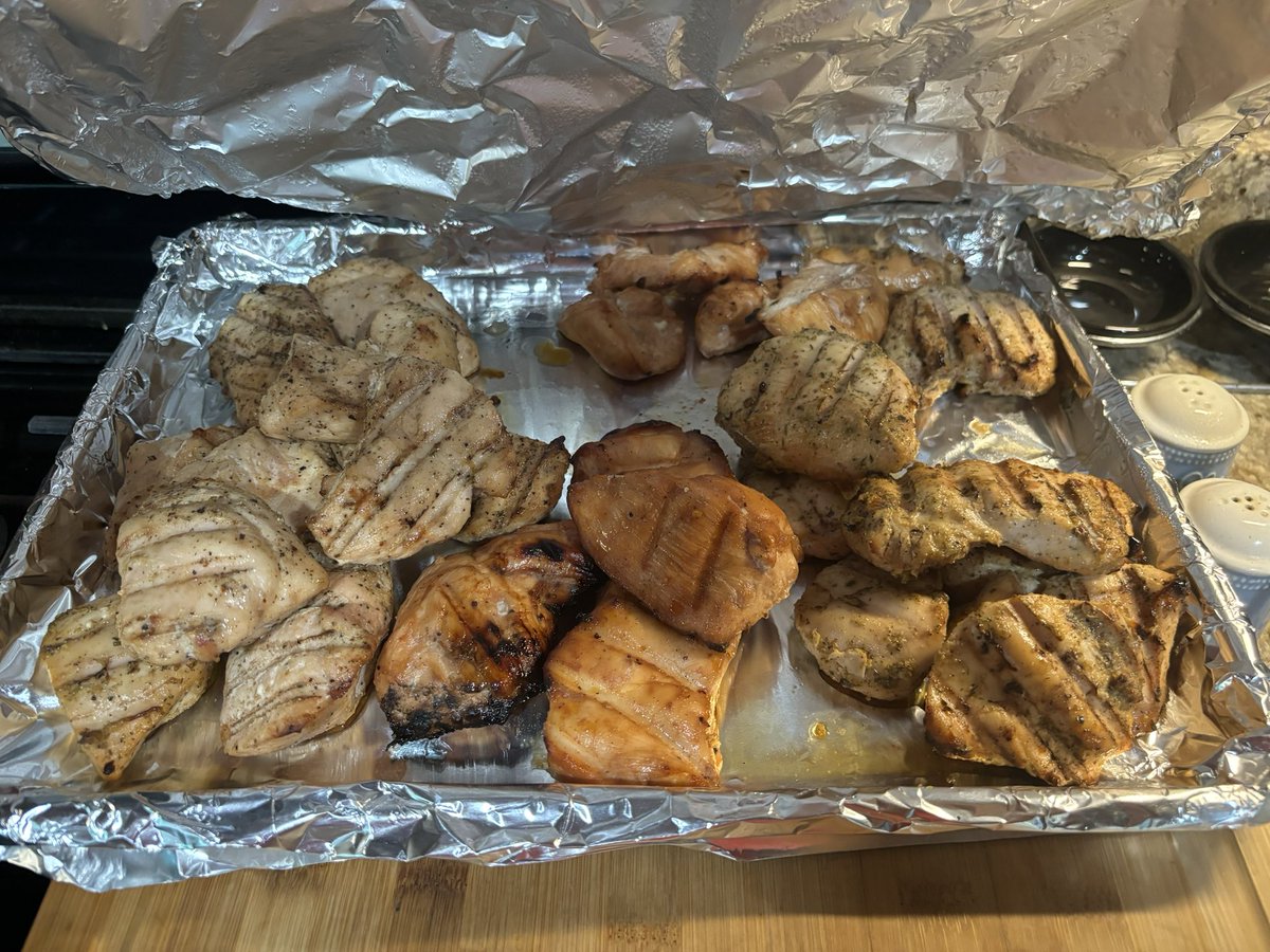 Ned_Stephens's tweet photo. @MeatChurch Texas Twinkies, beer cheese dip and street corn dip with a side of smoked chicken breasts (3 flavors) #LaborDay2024 https://t.co/2fIP9fT1dY