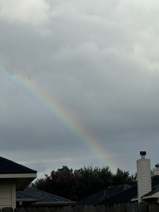 Outside my back door &hellip;. 🌈 https://t.co/yGn4s8m8Nw<a href="/tag/beauthentic"class="tags"><span>#beauthentic</span></a>