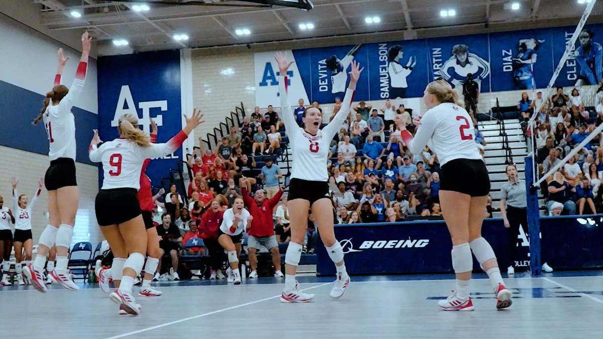 SDCoyotesVB's tweet image. RECAP | South Dakota sweeps Air Force to cap 2-0 weekend

🗞️: yote.us/3Z6BXoa

#GoYotes x #WeAreSouthDakota