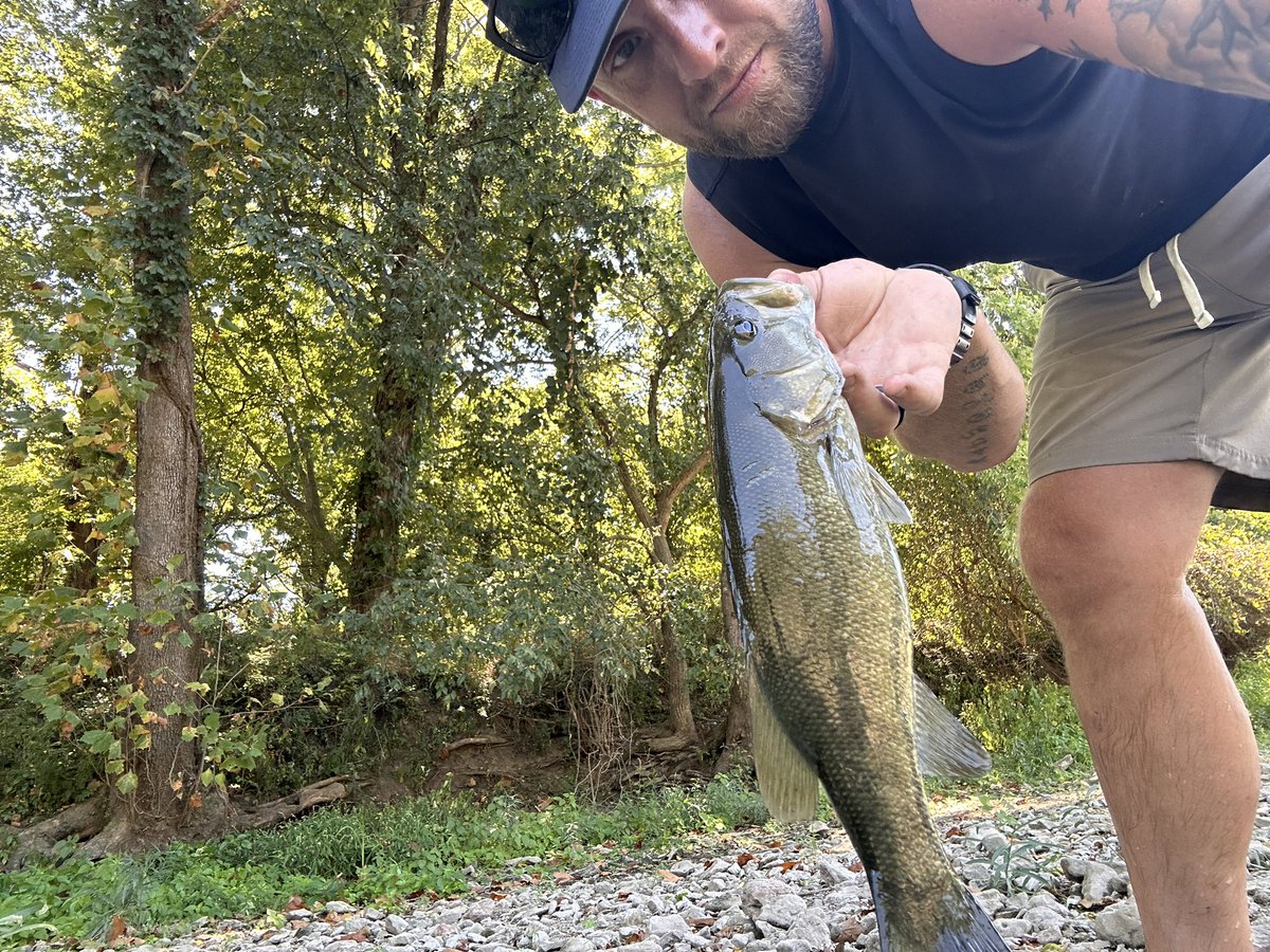 Chad001984's tweet photo. Creek fishing master! https://t.co/o9PcuRDp6r