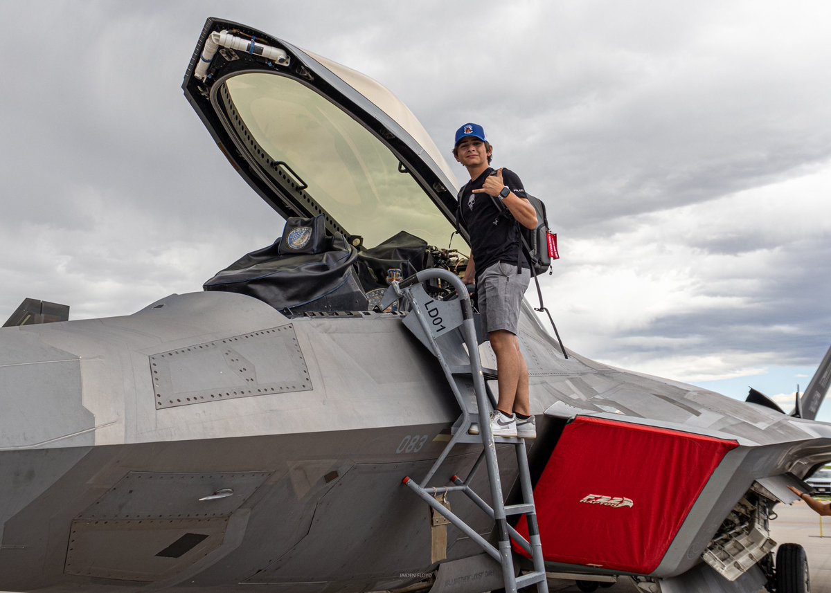 jf__aerospace's tweet image. Hi! I’m Jaiden Floyd!
I’m a photographer who mainly photograph aerospace related subjects! I’m based in here in the Sunshine state.
Proceeds of prints go to @StJude