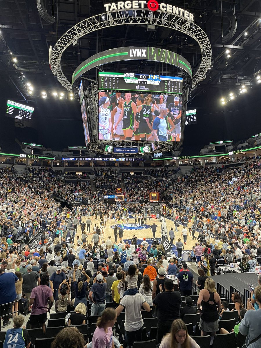 Macalester Men’s Basketball tweet media