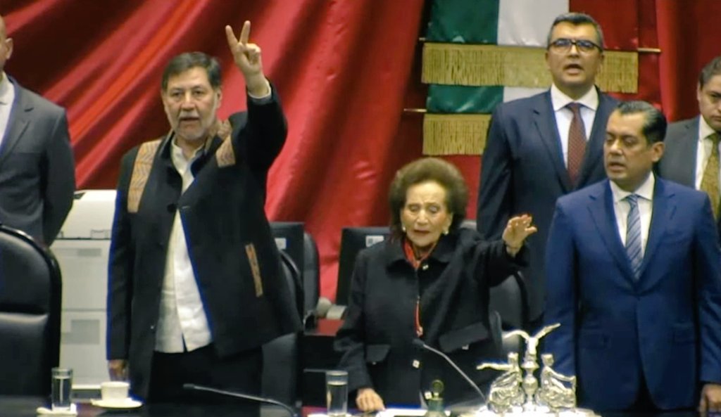 ‼️El corazón del pueblo a la izquierda siempre ♥️‼️