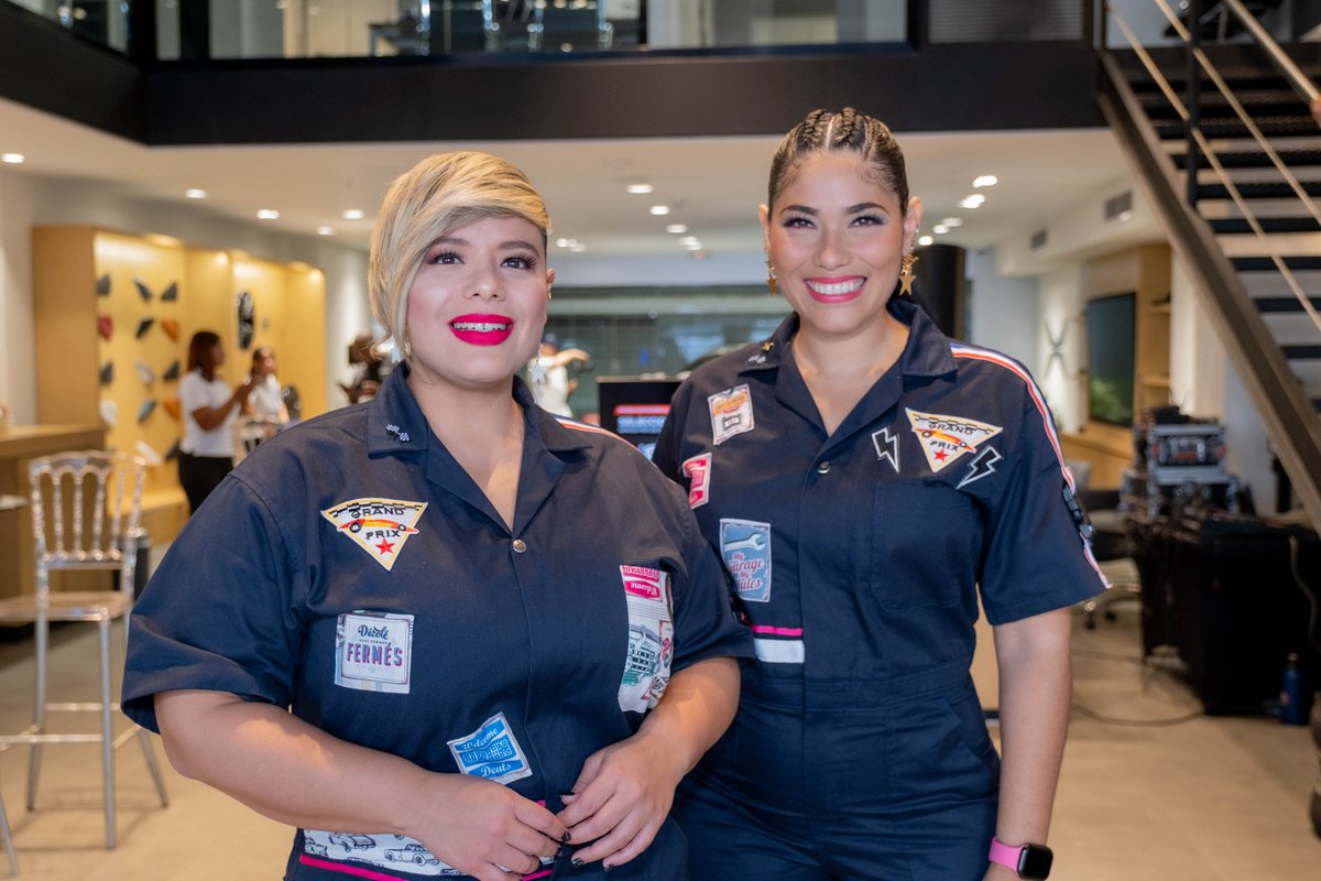 Mujeres en Fórmula RD festejan 2 años con evento especial para aficionados

Puedes leer: tuit.es/qr46K

#DeÚltimoMinuto #ElPeriódicoDeLaVerdad