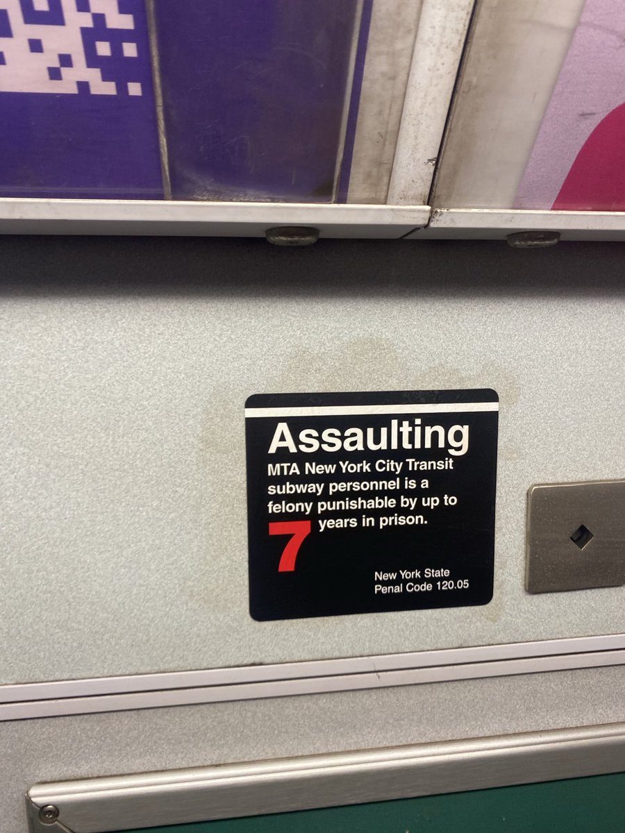 MullinsJim50's tweet photo. I just spotted this on a Subway train in New York, can you imagine the hysterics in Ireland if we tried something similar to protect transport workers in Ireland? https://t.co/KX1Tn0X0VF
