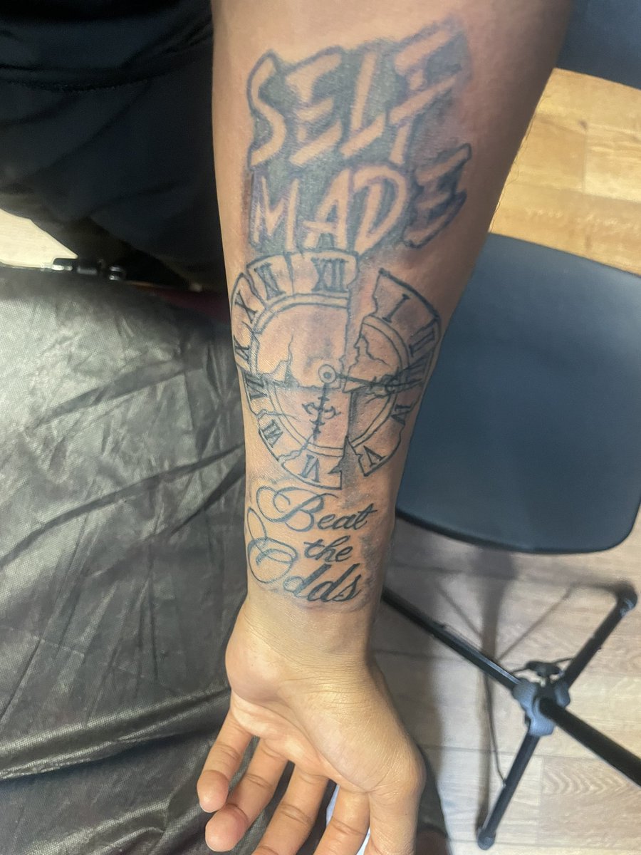 Sluqn☎️ tweet media