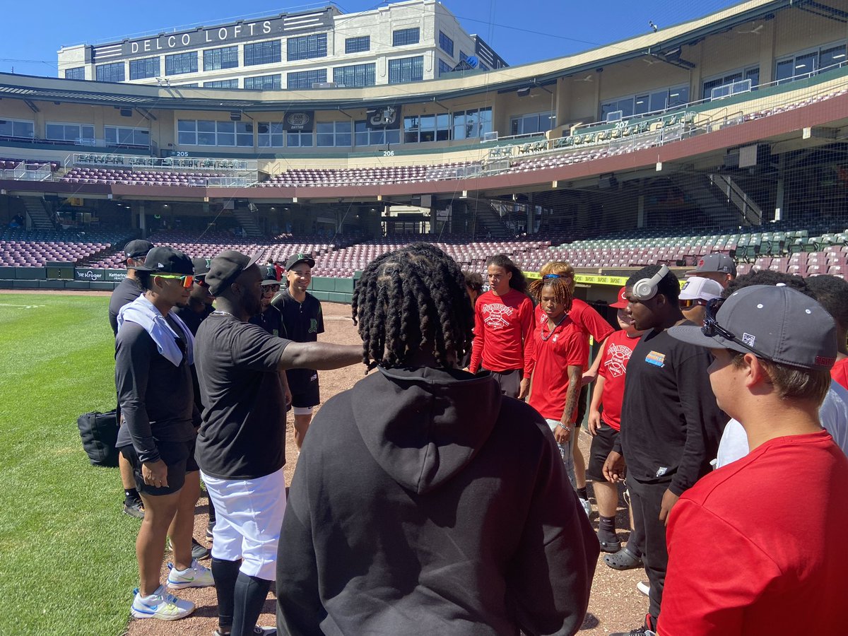 VikeNation_BBGM's tweet photo. A huge thank you to Coach Vince Harrison Jr. (@vhay5) and several @DragonsBaseball players for sharing invaluable baseball knowledge with our young student-athletes.
@VikeNation @GinoMcGowens23
#VikeNation
#VikesOnTheMove
#VikingDiff
#AAGV
#Vikings⚾2024-25 https://t.co/V9Wb6tNwpV