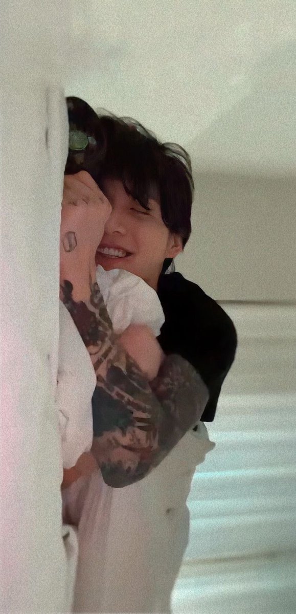 Vic_Officialy's tweet photo. Happy birthday to this beautiful person 🥹💜
#HappyBirthdayJungkook #HappyJungkookDay #GoldenMaknae https://t.co/sZjbhZYjCd