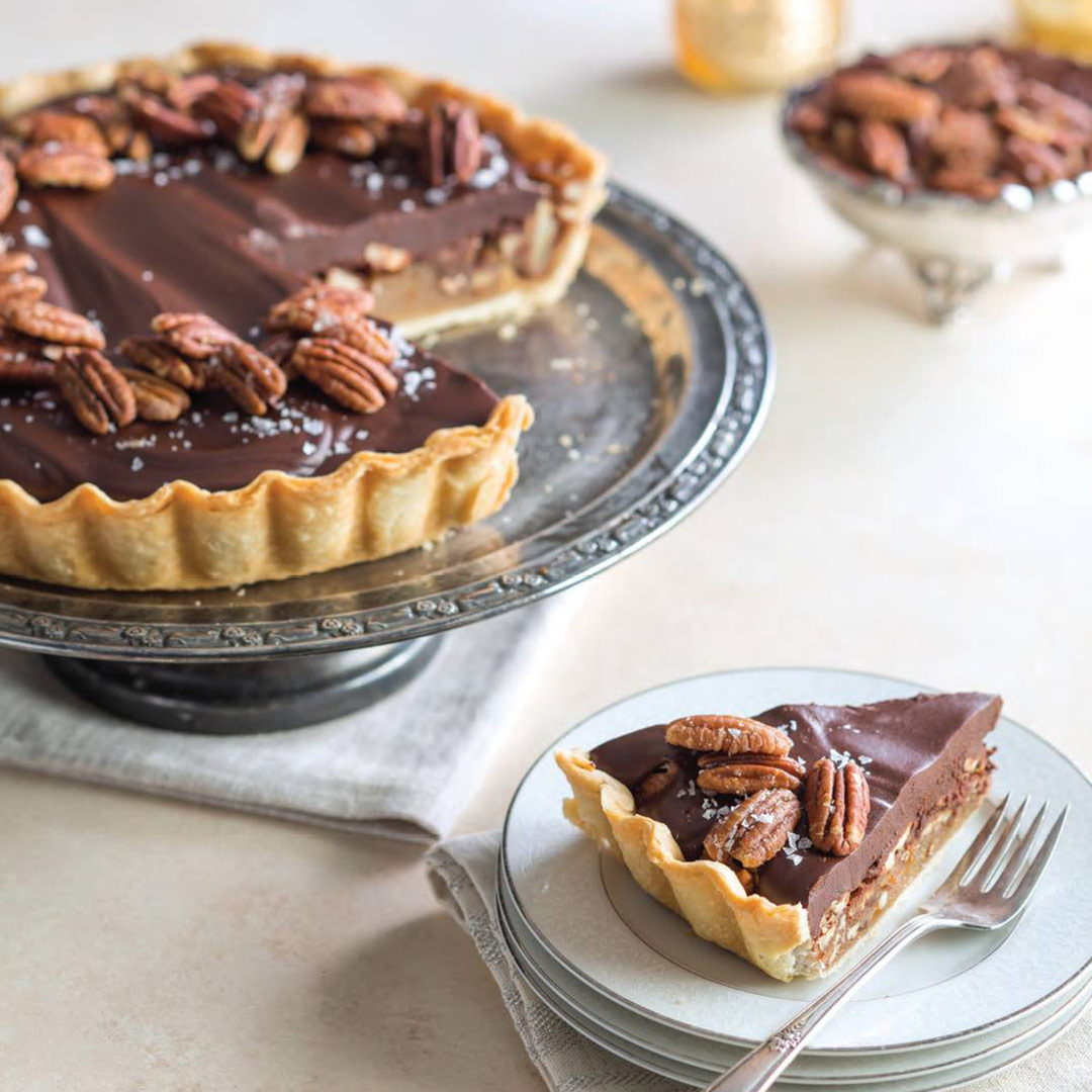 #NuttyRecipe: #Chocolate Bourbon #PecanTart | #louisianacookin 🌰

This Chocolate-Bourbon #Pecan Tart is loaded with rich chocolate, a hint of bourbon &amp; plenty of #pecans for that perfect nutty flavour!
👉🏻 bit.ly/4cJ5iZ6

#jewelsunderthekilt #recipeoftheday #pecanrecipe