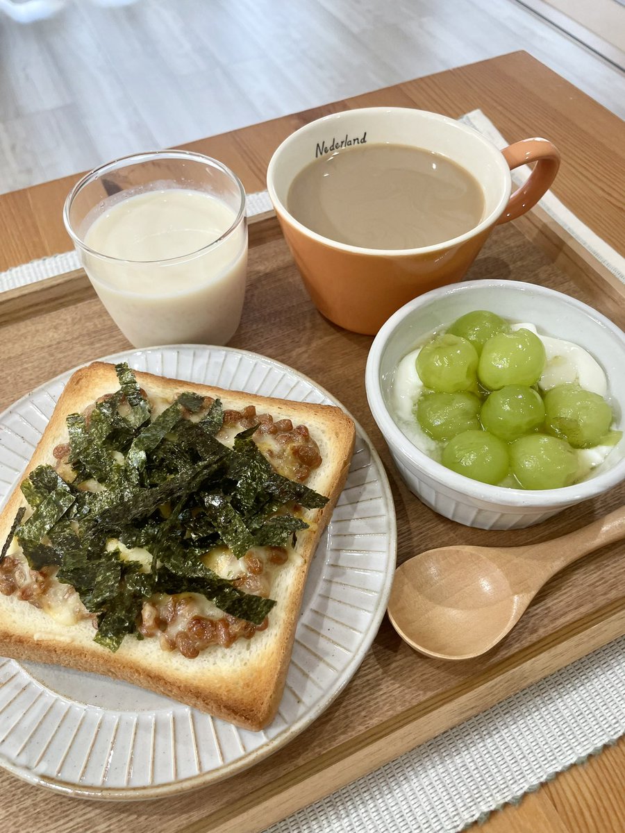 riko93993126's tweet photo. …
おはようございます☀️
お友達に 納豆とチーズのトーストが
免疫力上げるのに良いらしいよ〜って教えてもらったから
時々作るんだけど｡｡
今日は 海苔を乗っけてみたら 
口の中がちょっと大変😅
＃朝ごパン #朝ごはん #おうちごらんはん #納豆チーズトースト🧀 https://t.co/YZlhysvXGT