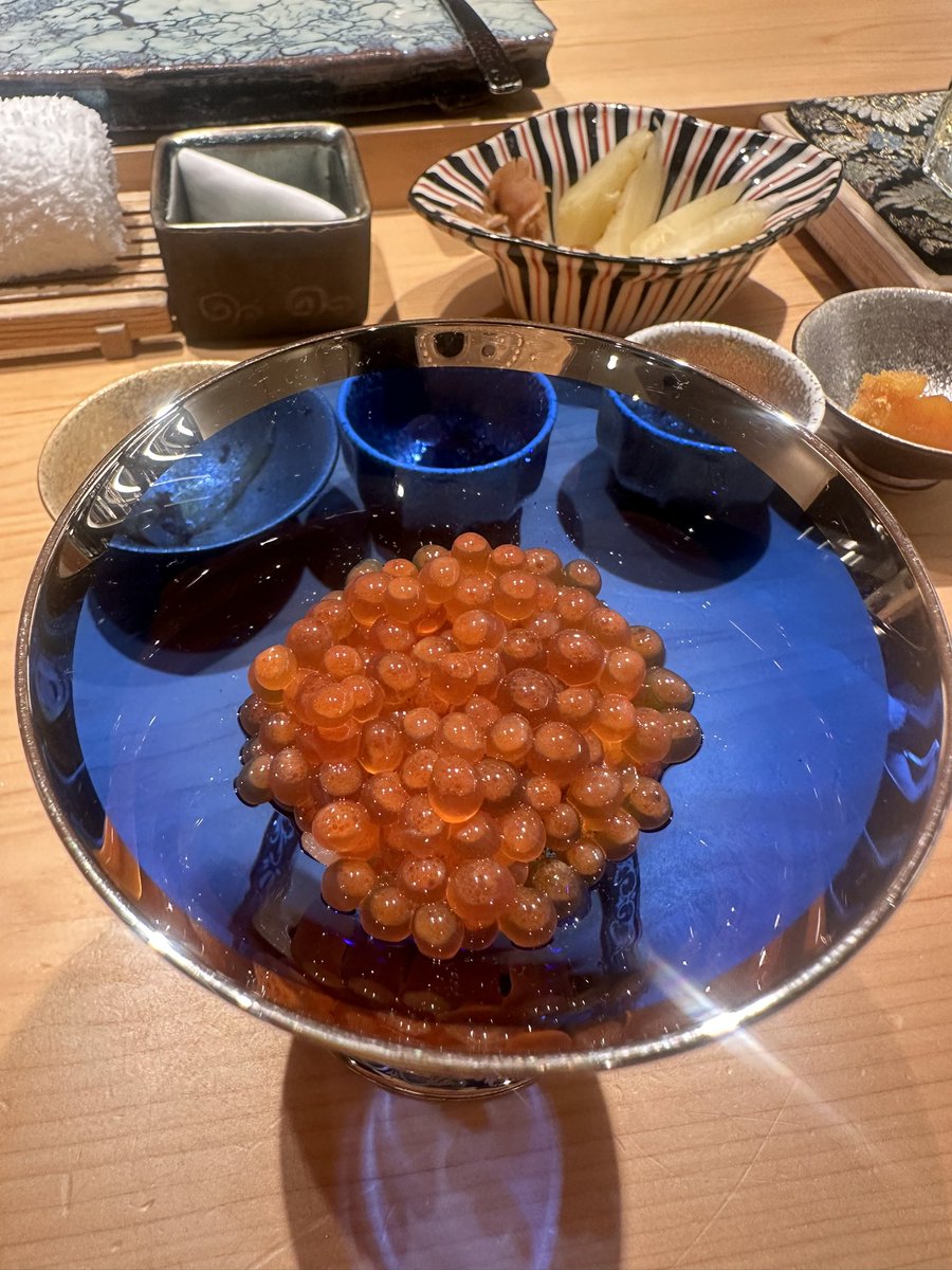 鮓ふじなが
1年ぶりに大好きなSisterと行ってきたよ。
結局の所最終的にお寿司がご飯界最強な気がしている。
異論は認める。 https://t.co/5vg1FIKwLJ