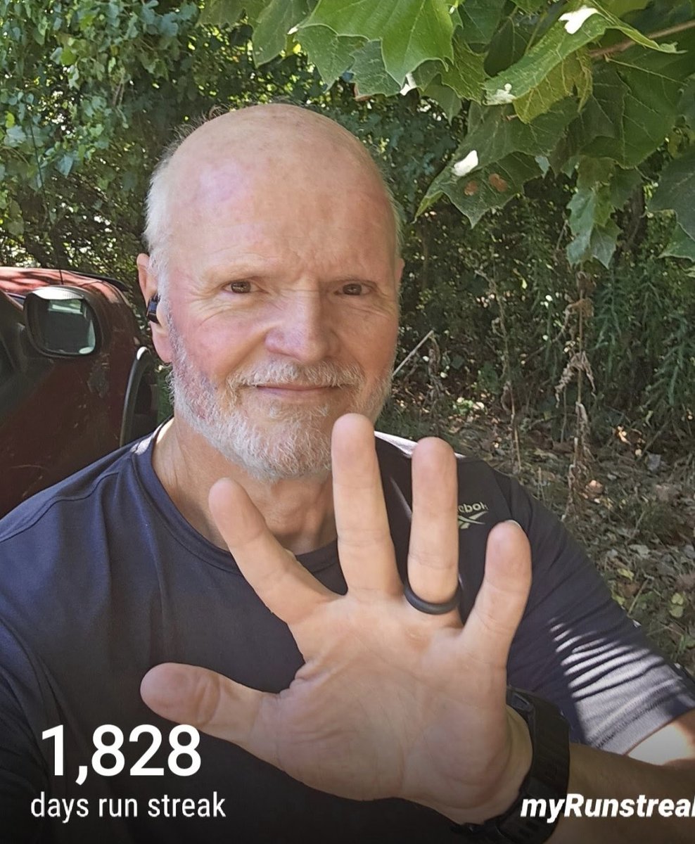 FredFye's tweet image. RSD 1828 (5 years) At least 1 mile every day for 5 years and still going

#nodaysoff 
#runeverydamnday 
#runningover60 
#myrunstreak