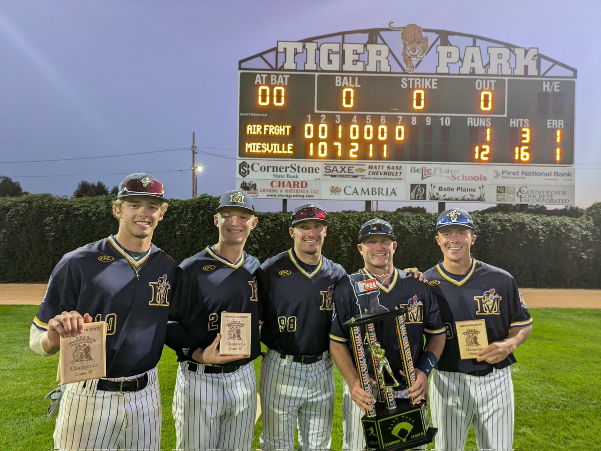Congrats to Raider alums: Alex Hendrickson, Evan Nelson, Joey Werner, Matt Vanderbosch, &amp; Connor Stoffel on winning the MBA Class B State Championship!

Go Raiders!