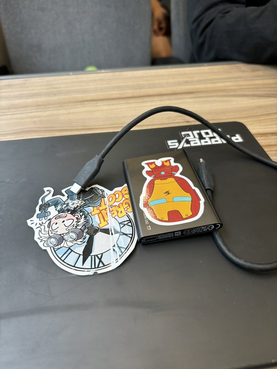 drpuppet's tweet image. Short 2 day vacation.

Unfortunately my 2 jobs lined up for September/October didn’t work out.

So im available for the entirety of September &amp;amp; October.

So if you need someone for Worlds or in General a creative to work with in the next 2 months, hit me up via dm or email!…