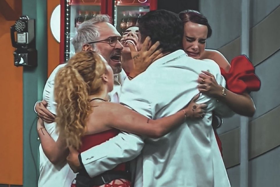 madhwks's tweet image. Si Arath o alguien de Mar abandona, yo no lo pienso 2 veces y dejo de ver este programa, que se queden con su formato culero que no sirve nada más que para proteger a psicopatas, agresores y machistas. QUE ASCO! 
#LaCasaDeLosFamososMx