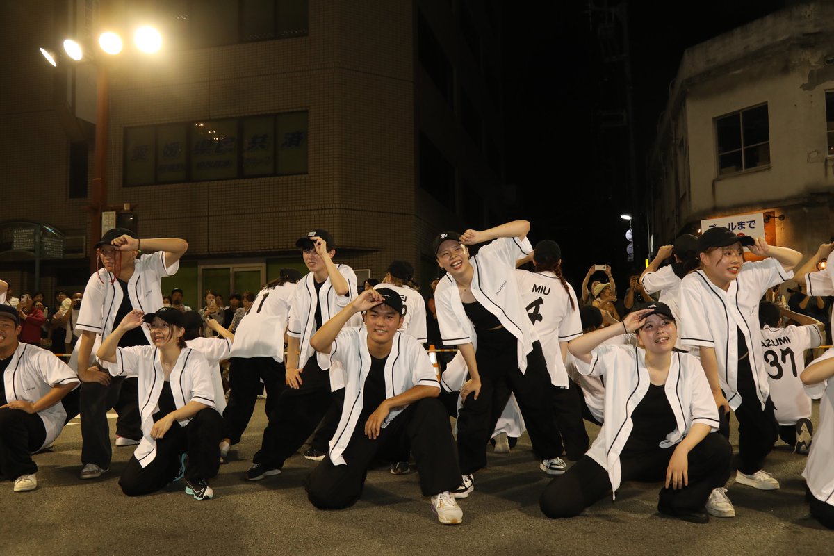 Baseball__dance's tweet photo. 【第59回松山野球拳おどり】
各連のおどりをYoutubeにて公開!!
今日は
☆聖カタリナ学園連
☆ビービー連
☆アン化粧品連
☆天晴椿連
ぜひご覧ください
https://t.co/6mkGJJ7x6d
#松山野球拳おどり
#野球拳
#baseball_dance
#松山
#動画投稿 https://t.co/Im4tFWjArW