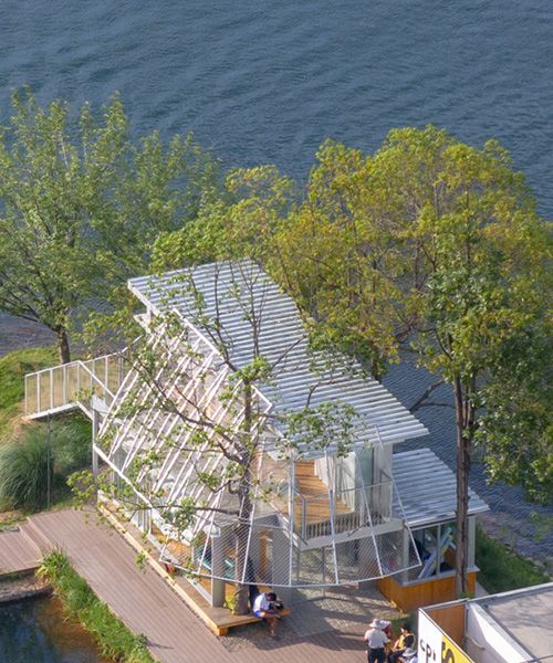 designboom's tweet photo. tree canopies shade lakeside commercial hub by YIIIE architects in chengdu https://t.co/FIFTYEFfUj https://t.co/5YUBNv7M30