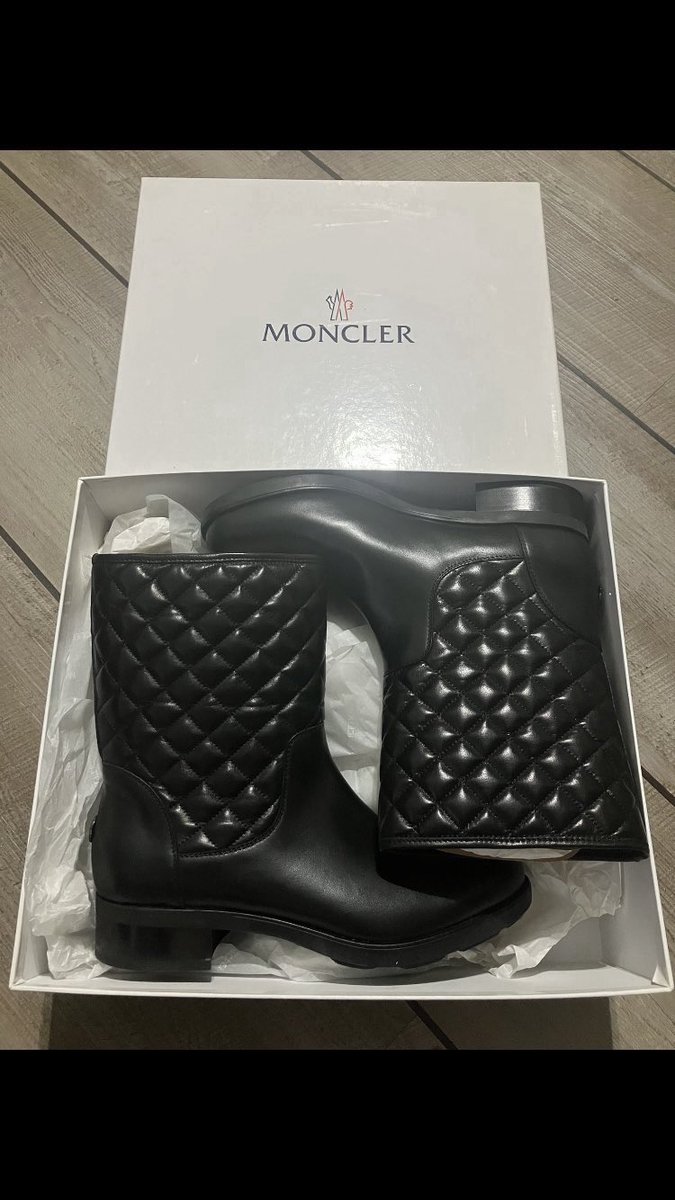 LabelsLess's tweet image. Moncler leather Quilted Ladies boots brand new in box size UK 6 £260 delivered or £255 if bought with anything else on my page at full price and will post together