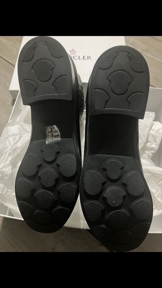 LabelsLess's tweet image. Moncler leather Quilted Ladies boots brand new in box size UK 6 £260 delivered or £255 if bought with anything else on my page at full price and will post together