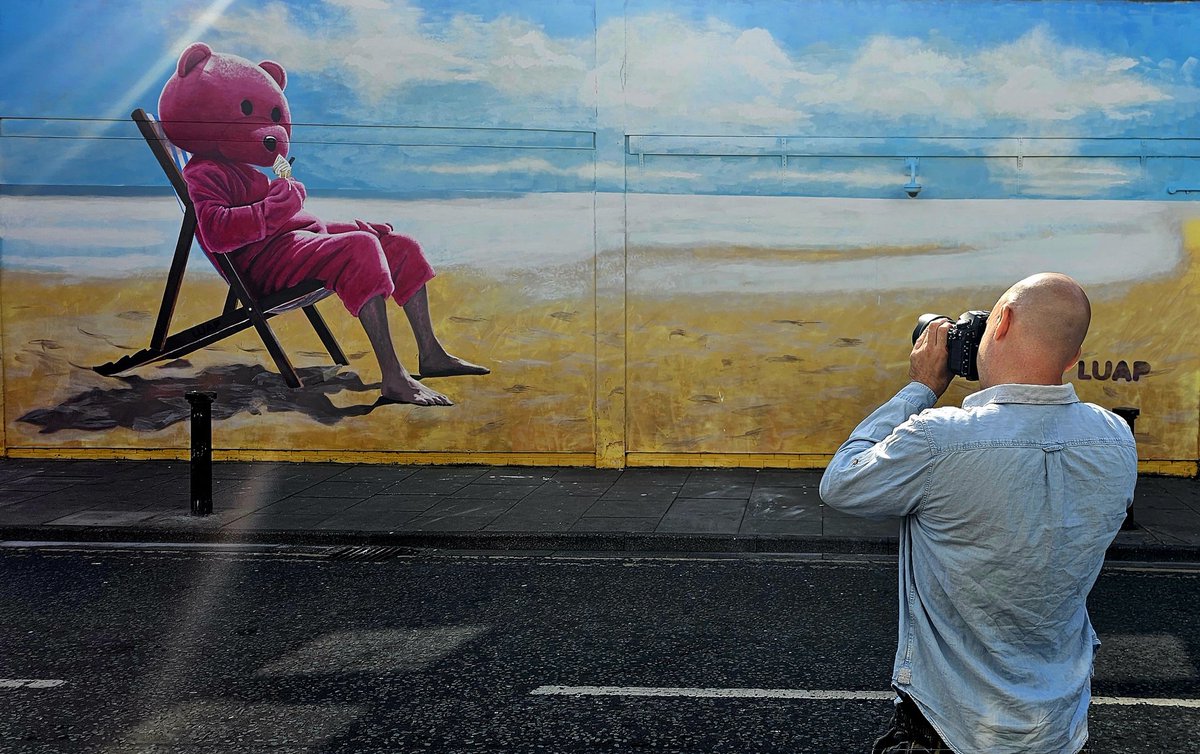 CREATIVE START CIC (@creativestartuk) on Twitter photo We were delighted to be able to welcome London based Contemporary Artist Paul Robinson, better known as LUAP back to his home town & bring The Pink Bear to #Cleethorpes. <a href="/NELCouncil/">North East Lincolnshire Council</a> <a href="/NELCouncil/">North East Lincolnshire Council</a> <a href="/CreateNEL/">Create North East Lincolnshire</a> #paintthetownproud We were delighted to be able to welcome London based Contemporary Artist Paul Robinson, better known as LUAP back to his home town & bring The Pink Bear to #Cleethorpes. <a href="/NELCouncil/">North East Lincolnshire Council</a> <a href="/NELCouncil/">North East Lincolnshire Council</a> <a href="/CreateNEL/">Create North East Lincolnshire</a> #paintthetownproud