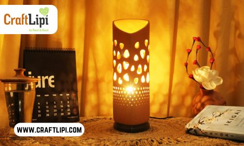 Craft_lipi's tweet photo. ILLUMINATE YOUR SPACE WITH HANDCRAFTED TABLE LAMPS FROM CRAFTLIPI

Visit Us: https://t.co/TIdTXHBgzZ

#terracottatablelamp
#handcraftedtablelamps #India https://t.co/Gyaj6BWgoB