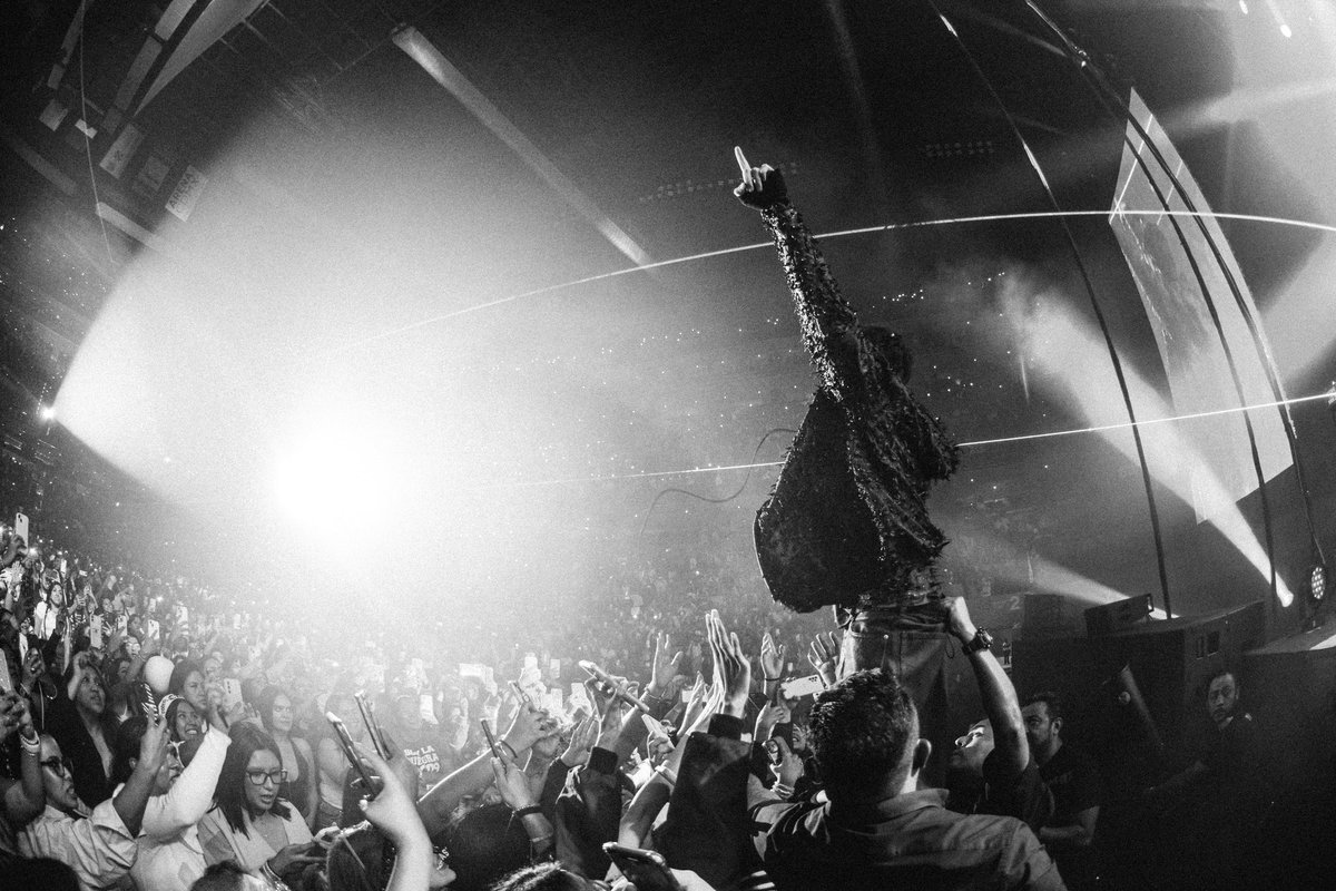 JosDice's tweet photo. 3/3 SOLD OUTS. ARENA CDMX. https://t.co/Y937tuKRkC