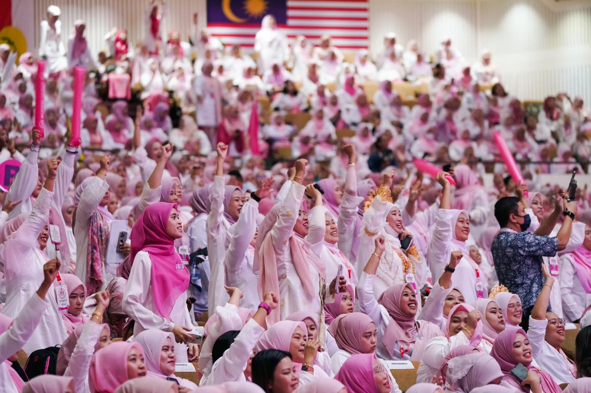 Umur Had 40 Tahun: Puteri UMNO Kedah Sambut Baik Keputusan Presiden – Nuraini dlvr.it/TChNDS