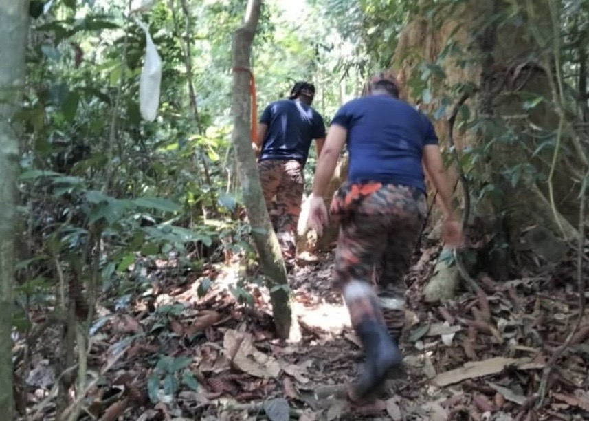 Pendaki mengadu sesak nafas sebelum meninggal dunia dlvr.it/TChNYM