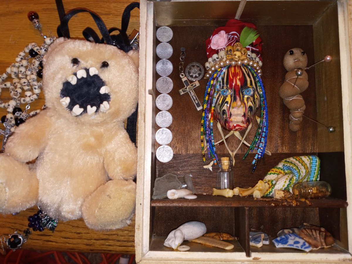 Some old artsy craftsy stuff.