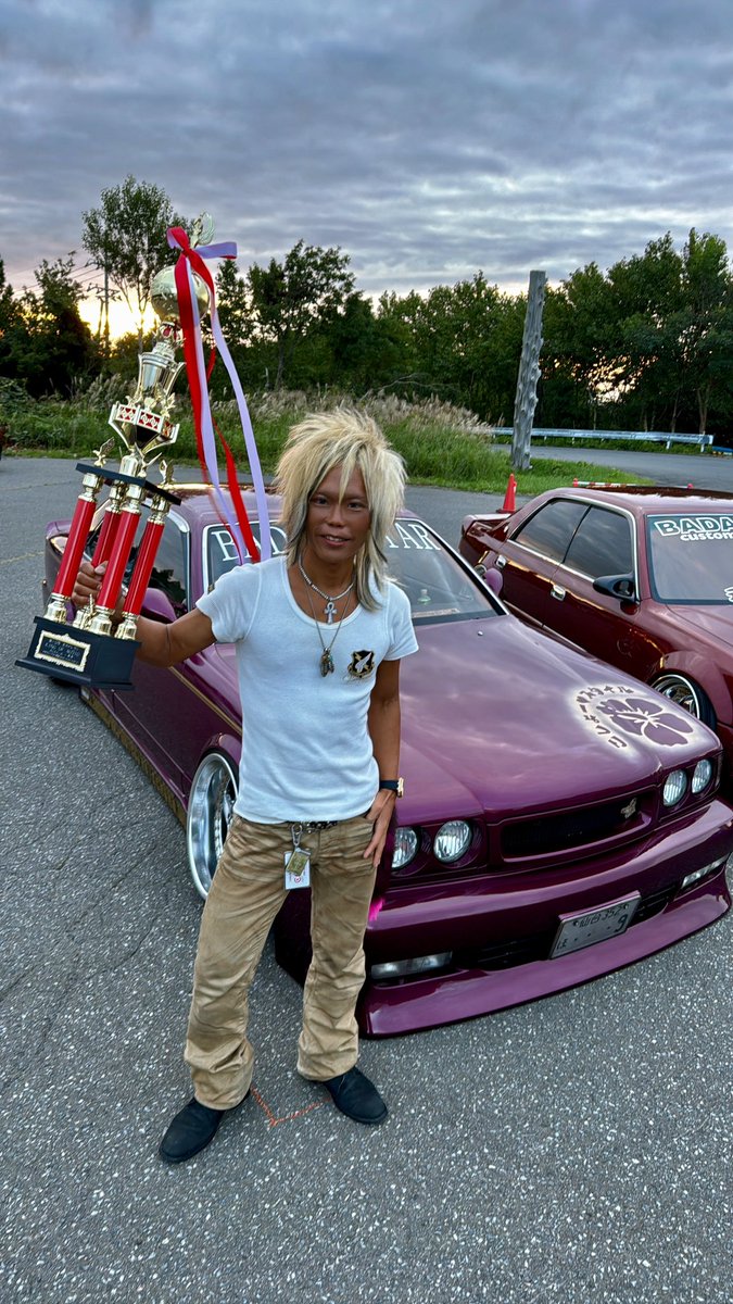 kstsJzx100's tweet photo. 北のドレコン、結果は
"KING OF オーディオ賞"
VIPCAR×トランクオーディオ×トラパラ
が専売特許の僕にとってはめっちゃぴったりな気がして
めっちゃ嬉しいです😊
今回も四つ足トロフィー獲得！！
皆様ありがとうございました😊 https://t.co/BHN2SKPIEU