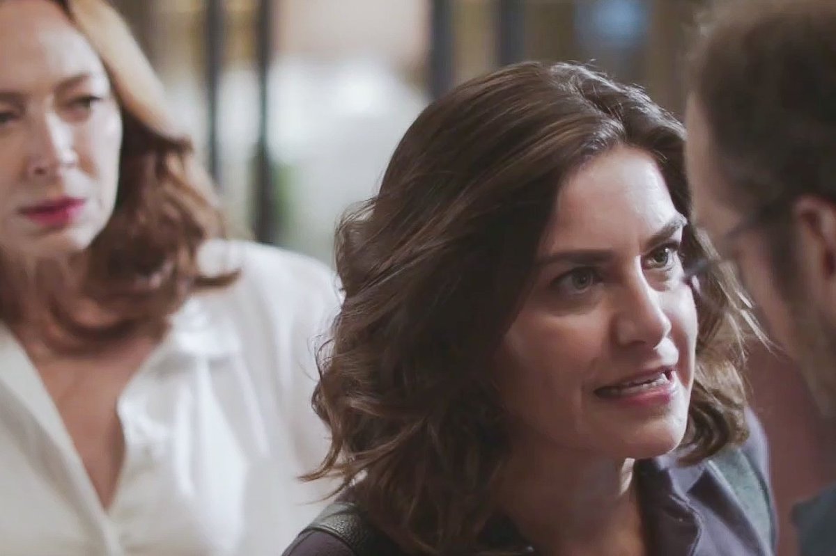 otpqueens's tweet image. "yo no amenazo. yo advierto."
— javiera badass cáceres