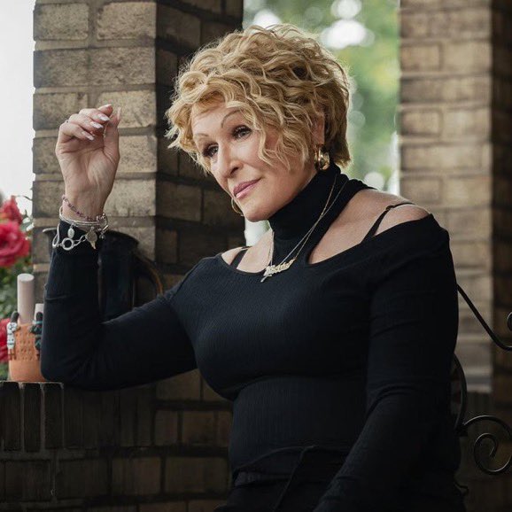 Lee Daniels loves him a white girl from the hood. First it was Star Davis, then it was her heaux ass grandmother Alberta Jackson. #TheDeliverance