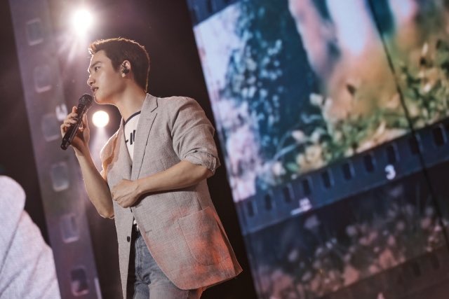 knockknock0408's tweet image. KYUNGSOO