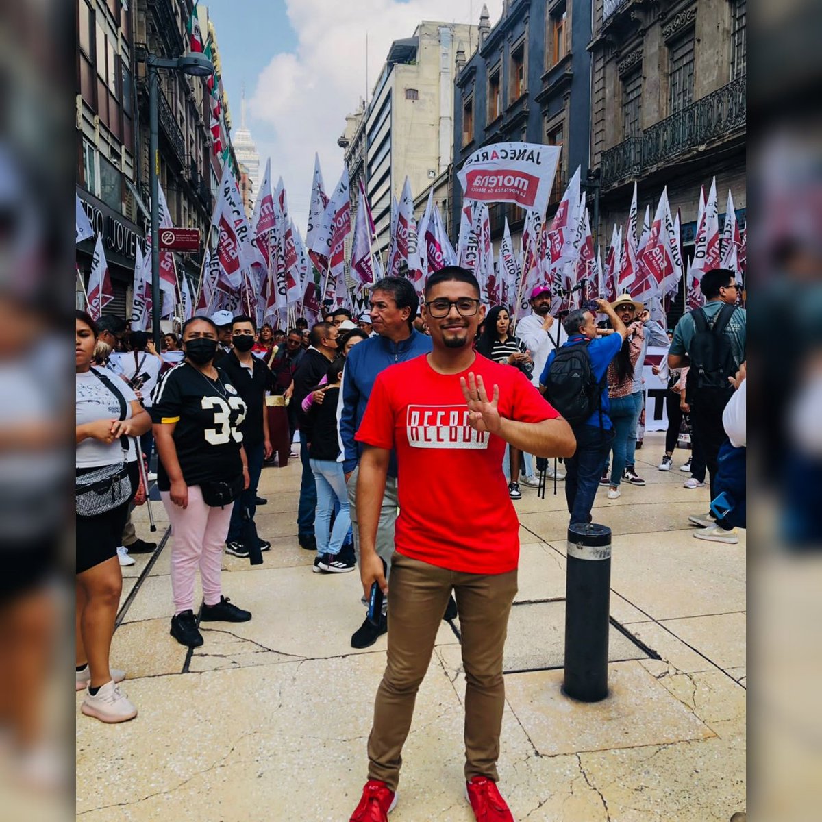 OweeyCangas's tweet photo. Fue un placer acompañar el día de hoy al nuevo alcalde de G.A.M. @yancolozano  y a su equipo. Juntos fuimos a escuchar el último informe de nuestro presidente @lopezobrador_ .

 ¡Gracias al equipo que siempre me cuida, apoya y alienta a nuevas oportunidades!

🏆👑 https://t.co/GBhc4HZEfp