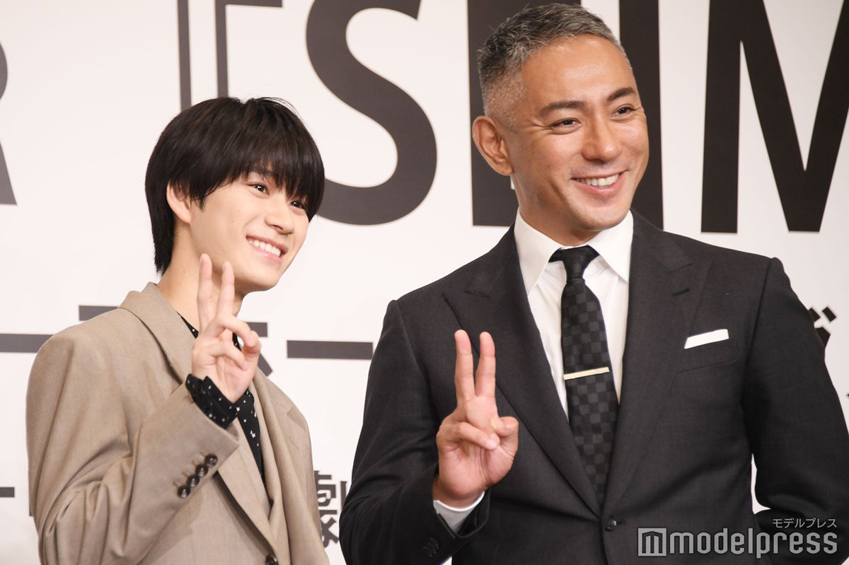 modelpress's tweet photo. Lil かんさい嶋﨑斗亜、市川團十郎と共演
安倍晴明の世界描く新エンターテイメント舞台
JAPAN THEATER「SEIMEI」出演決定❕️

🔻製作発表会見／仲良し2ショット多数✌
https://t.co/py16RbItoR

脚本：今井豊茂
演出：広井王子
楽曲：SUGIZO
神楽振付：ケント・モリ
歌舞伎音楽：田中傳次郎

#SEIMEI https://t.co/LSwo18f8KD