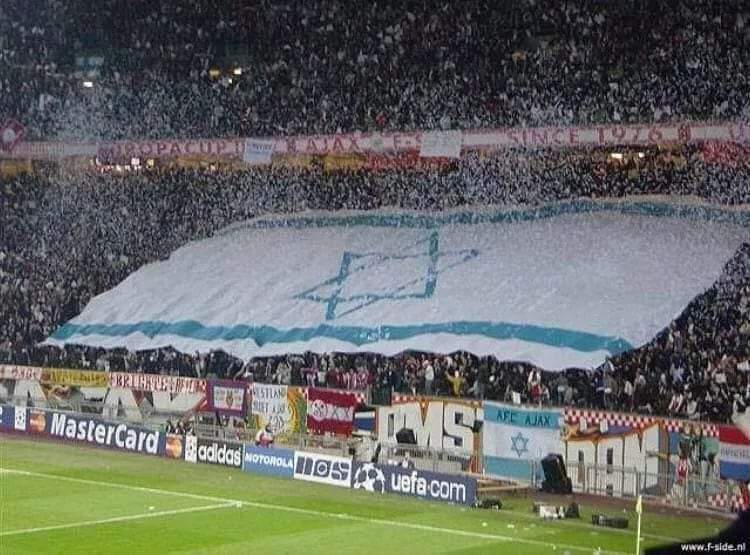 Ajax fans #StandWithIsrael 🇮🇱♥️ <a href="/AFCAjax/">AFC Ajax</a>