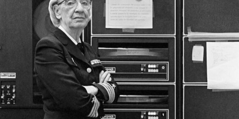 madxcmg's tweet photo. We can now watch Grace Hopper's famed 1982 lecture on YouTube https://t.co/wAicd745DL https://t.co/d2hoMrY6kJ