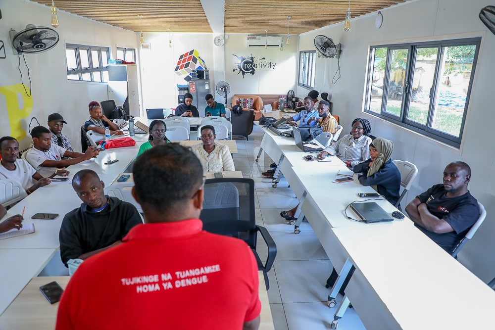 iome254's tweet image. Day 1 aims to equip the TOTs with essential skills in Innovation and Prototyping, foster creativity and problem-solving, enabling the ToT's to bring new ideas to life and drive positive change in their communities. @KenyaRedCross
#STEMProgram #3DModelling