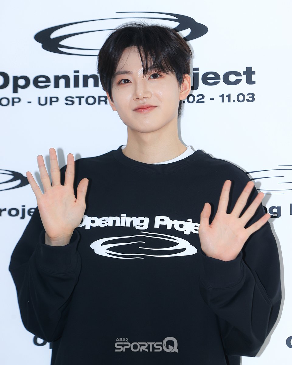 sportsqnews's tweet photo. [#포토Q] 240902 준규 오프닝 프로젝트 포토콜

📌https://t.co/AIZp3WtJUj

#준규 #JUNKYU #TREASURE #트레저 #トレジャー
#OpeningProject #오프닝프로젝트 https://t.co/knnjC8hhmn